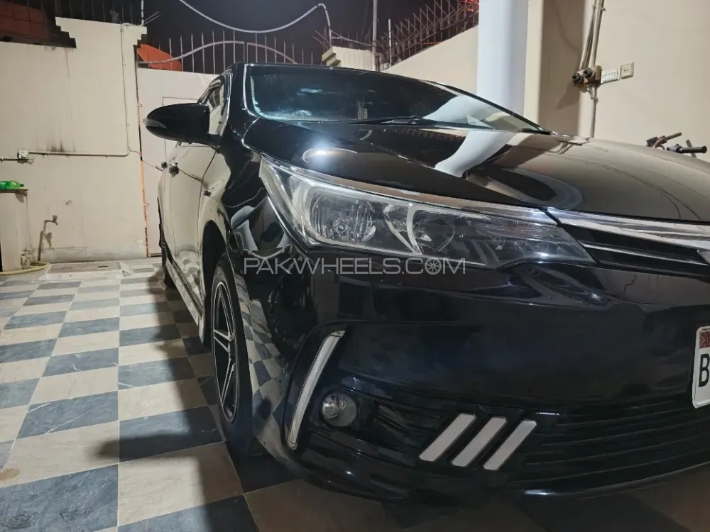 Toyota Corolla 2019 for Sale in Karachi Image-1