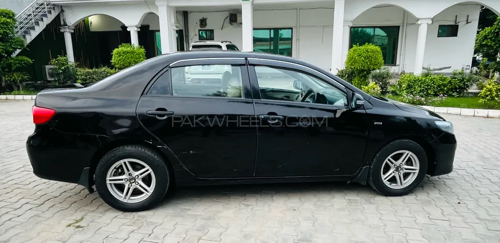 Toyota Corolla 2011 for Sale in Gujranwala Image-1