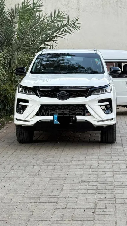 Toyota Fortuner 2020 for Sale in Islamabad Image-1