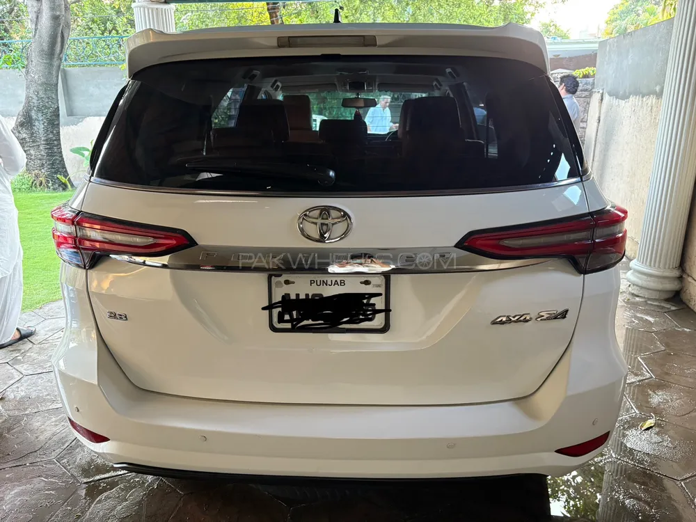 Toyota Fortuner 2021 for Sale in Lahore Image-1