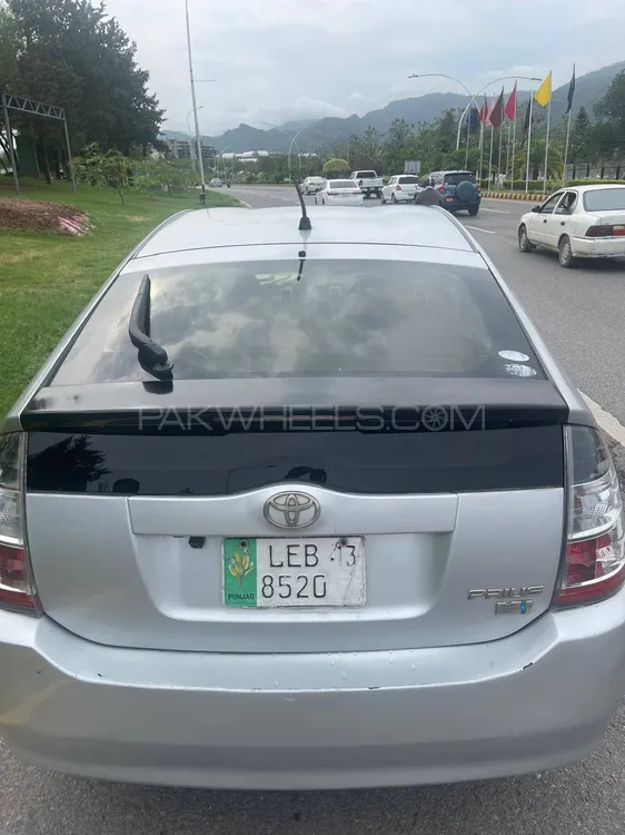 Toyota Prius 2009 for Sale in Nowshera Image-1