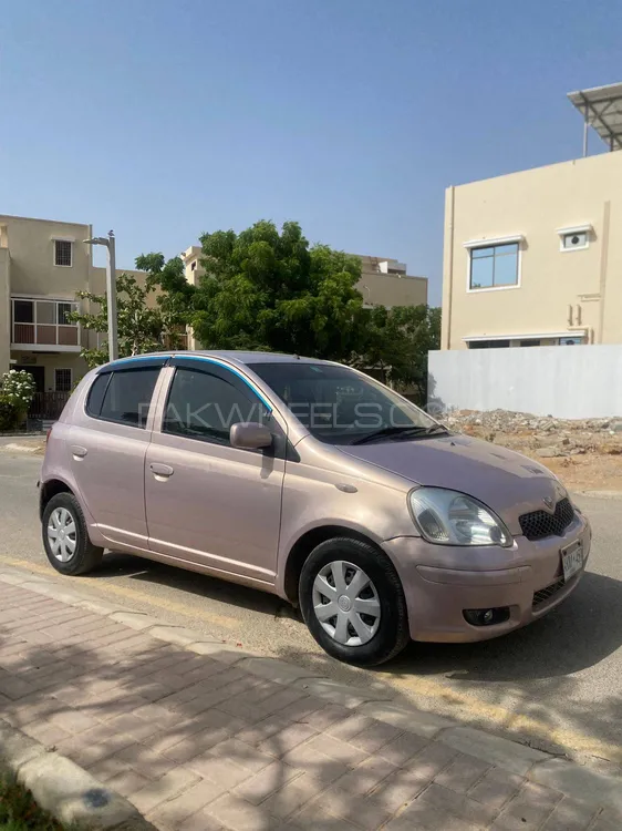 Toyota Vitz 2002 for Sale in Karachi Image-1