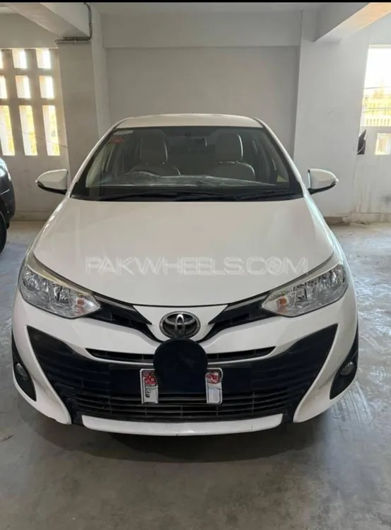 Toyota Yaris Sedan 2021 for Sale in Karachi Image-1