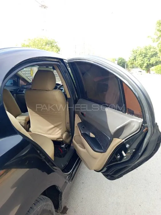 Honda Civic 2012 for Sale in Karachi Image-1