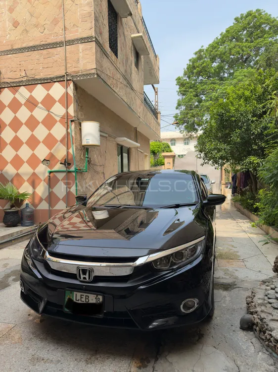 Honda Civic 2018 for Sale in Lahore Image-1