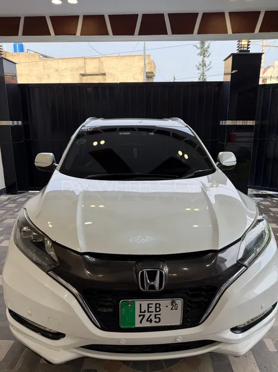 Honda Vezel 2014 for Sale in Mardan Image-1