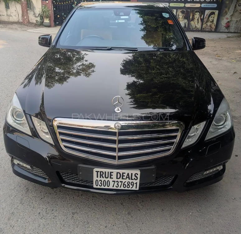 Mercedes Benz E Class 2010 for Sale in Lahore Image-1