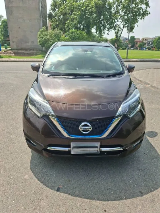 Nissan Note 2018 for Sale in Lahore Image-1