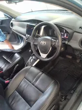 Toyota Corolla Fielder Hybrid 2015 for Sale