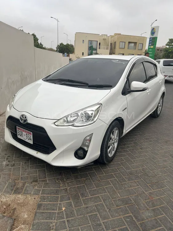 Toyota Aqua 2016 for Sale in Karachi Image-1