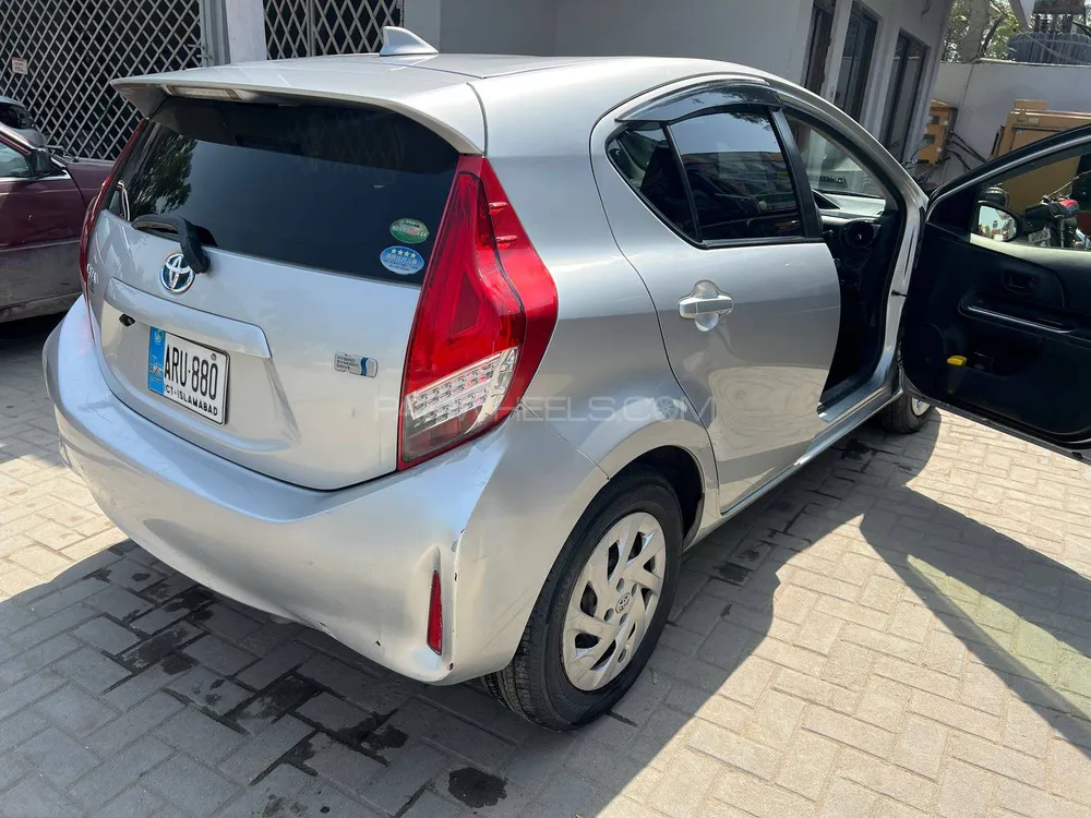 Toyota Aqua 2017 for Sale in Islamabad Image-1
