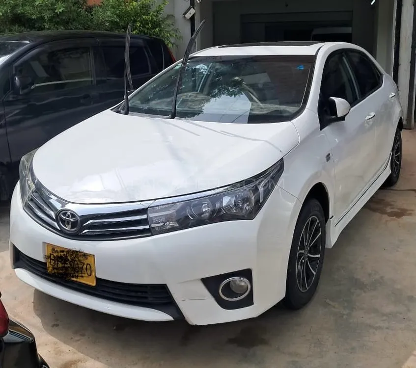 Toyota Corolla 2016 for Sale in Karachi Image-1