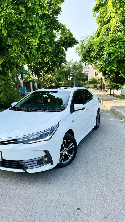 Toyota Corolla 2020 for Sale in Islamabad Image-1