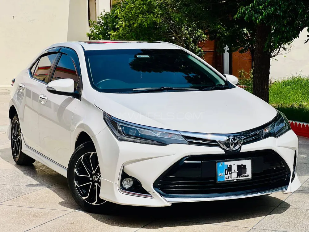 Toyota Corolla 2023 for Sale in Chakwal Image-1