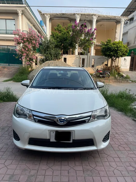 Toyota Corolla Axio 2015 for Sale in Islamabad Image-1
