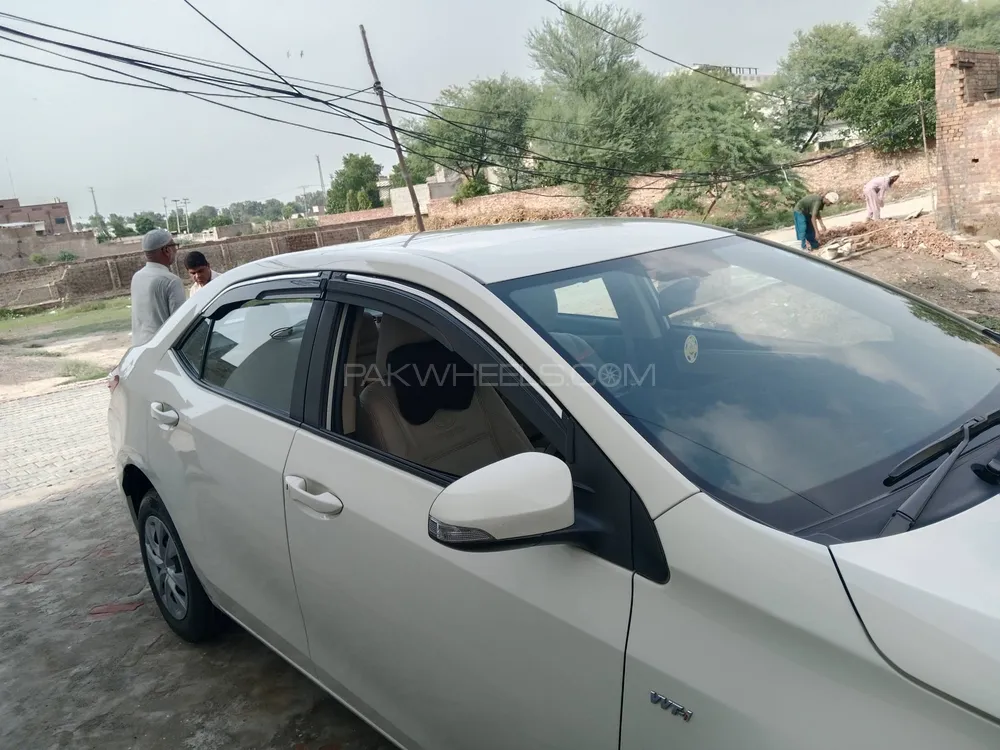 Toyota Corolla 2016 for Sale in Pak pattan sharif Toyota Corolla 2016 for Sale in Pak pattan sharif Image-14