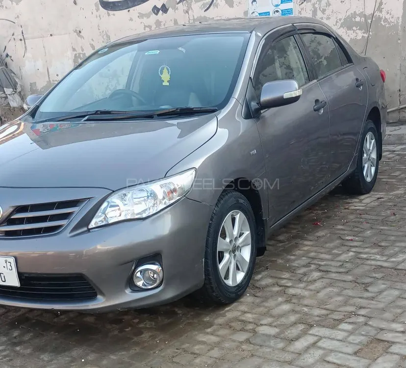 Toyota Corolla 2013 for Sale in Faisalabad Image-1