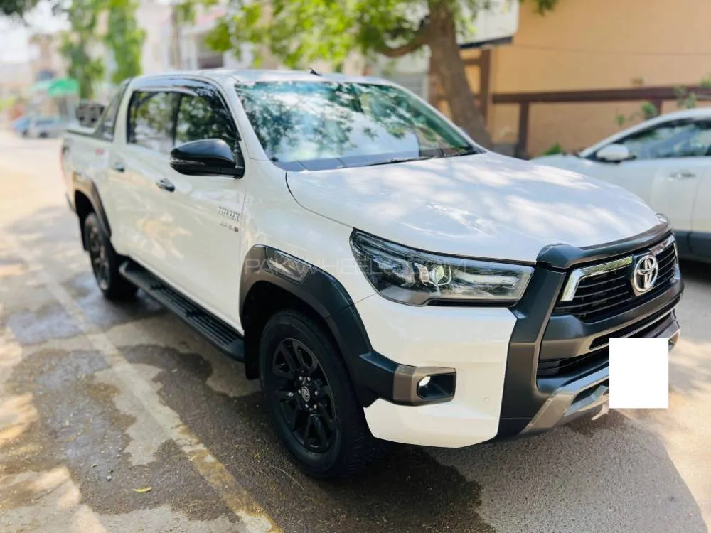 Toyota Hilux 2022 for Sale in Peshawar Image-1