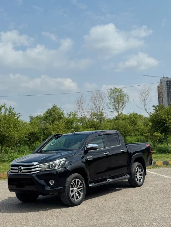Toyota Hilux 2018 for Sale in Islamabad Image-1