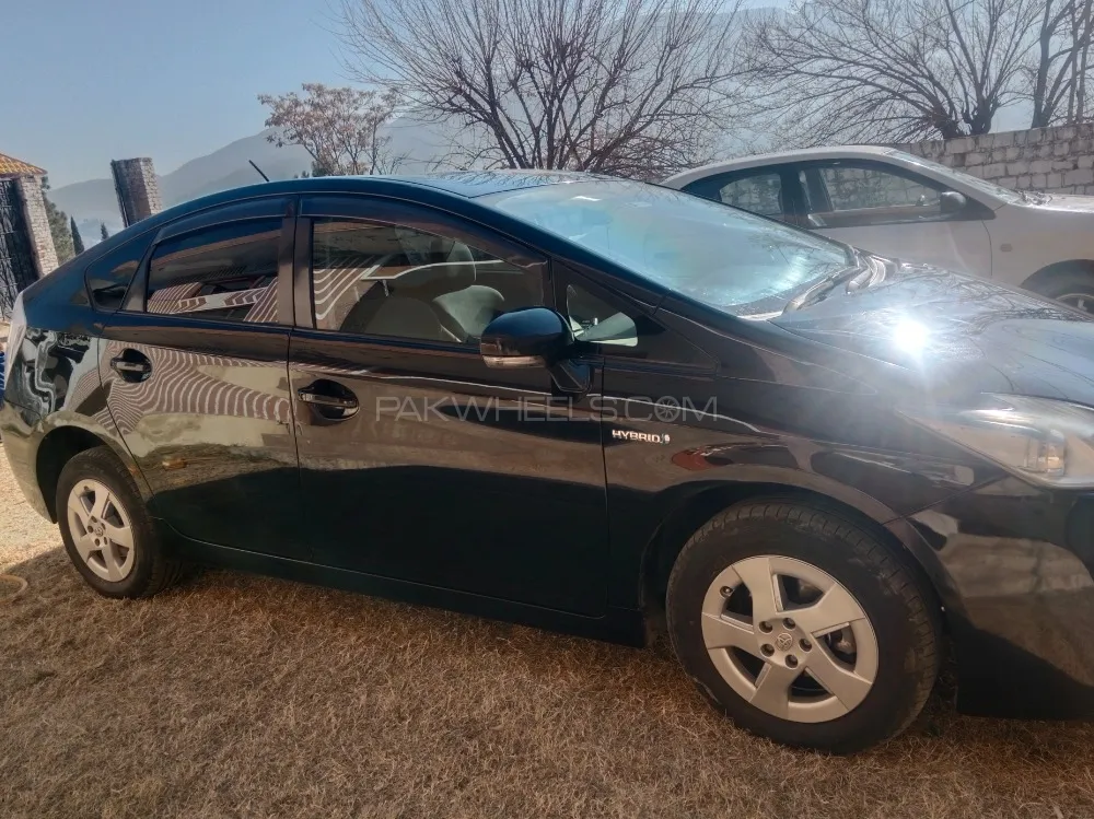 Toyota Prius 2011 for Sale in Malakand Agency Image-1