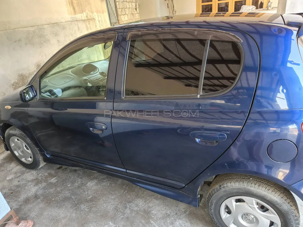 Toyota Vitz 1999 for Sale in Peshawar Image-1