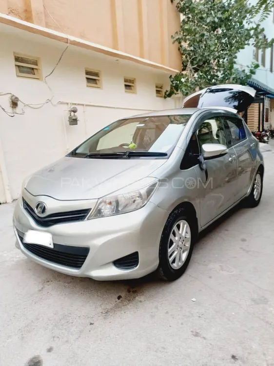 Toyota Vitz 2012 for Sale in Quetta Image-1