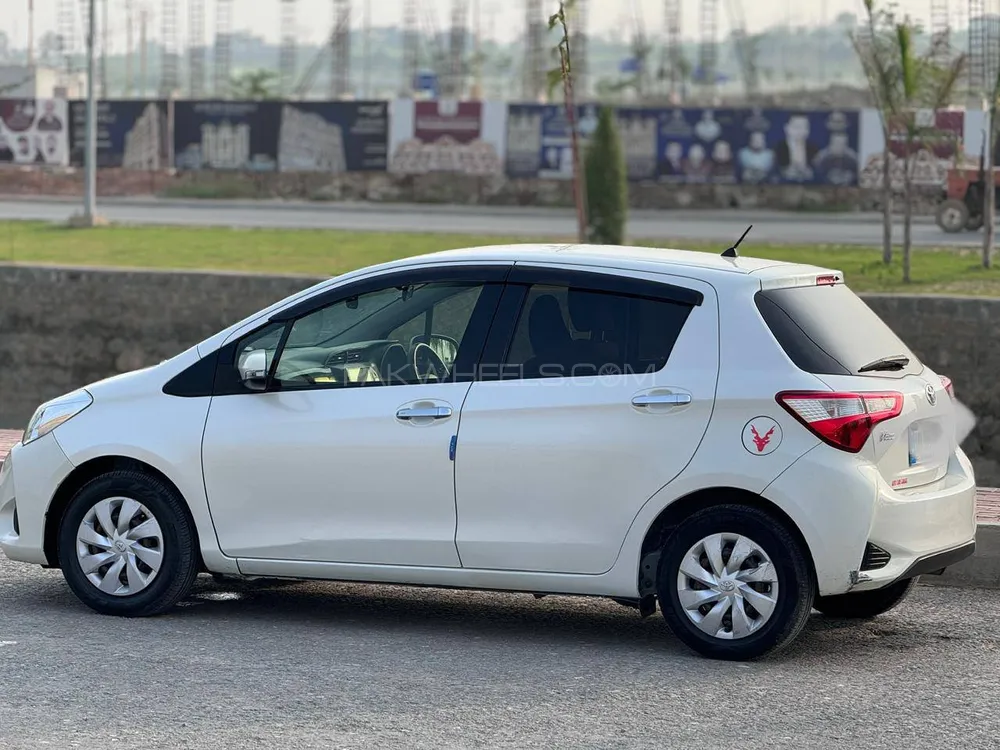 Toyota Vitz 2018 for Sale in Islamabad Image-1