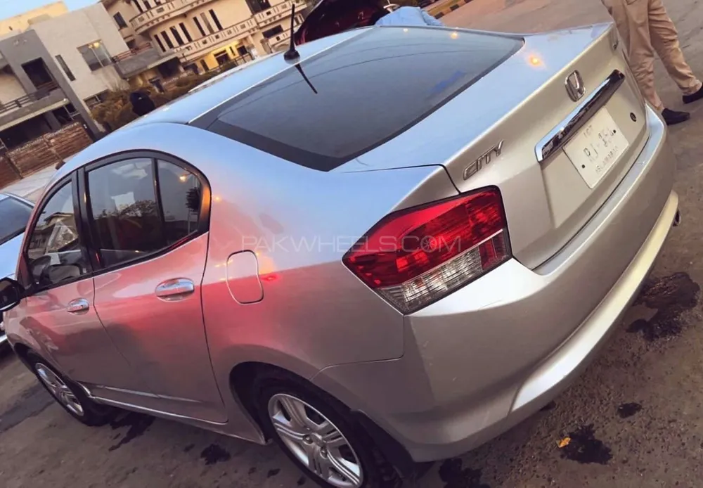 Honda City 2011 for Sale in Islamabad Image-1