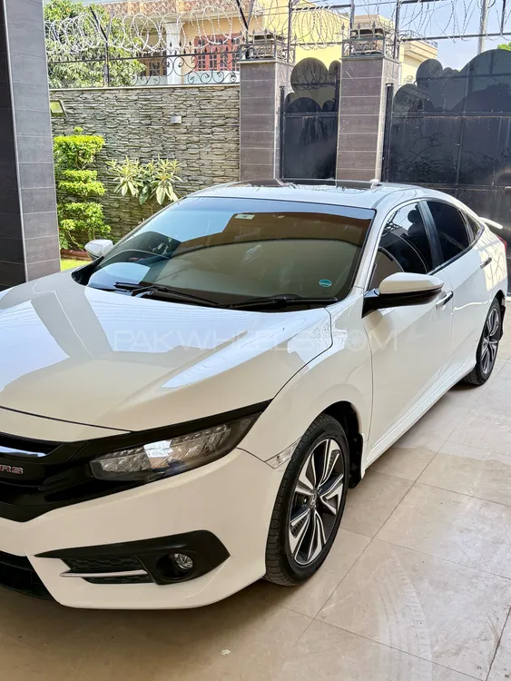 Honda Civic 2020 for Sale in Peshawar Image-1