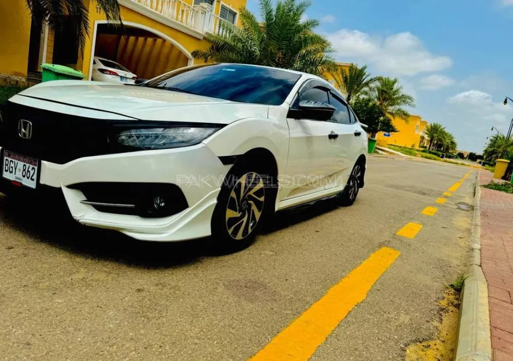 Honda Civic 2016 for Sale in Karachi Image-1