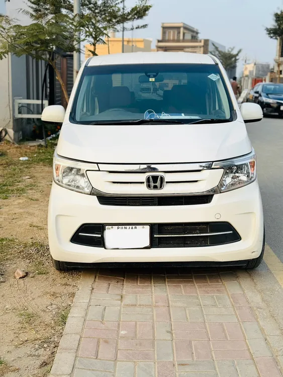 Honda N Wgn 2017 for Sale in Rahim Yar Khan Image-1