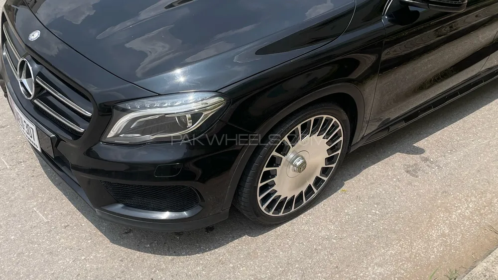 Mercedes Benz GLA Class 2017 for Sale in Rawalpindi Image-1