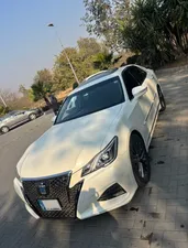 Toyota Crown Athlete S Package 2013 for Sale