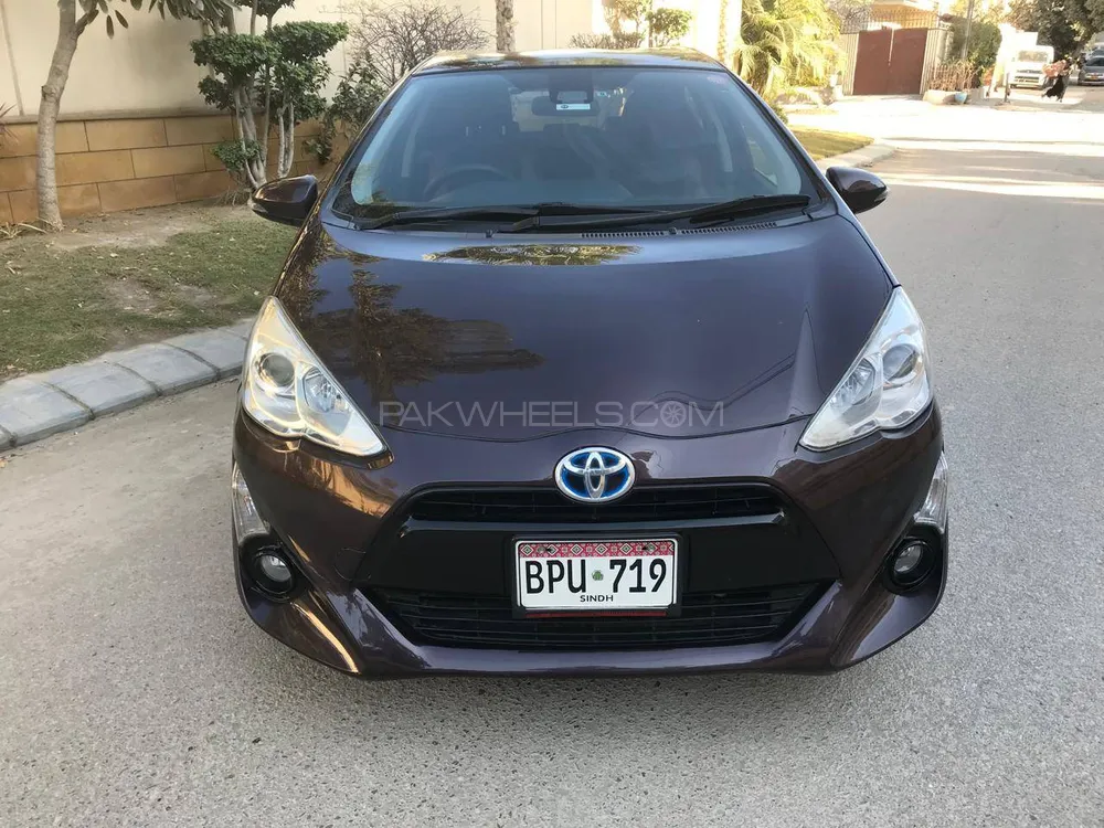 Toyota Aqua 2016 for Sale in Karachi Image-1