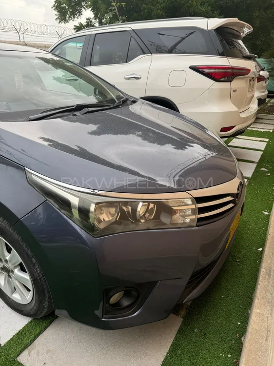 Toyota Corolla 2015 for Sale in Karachi Image-1