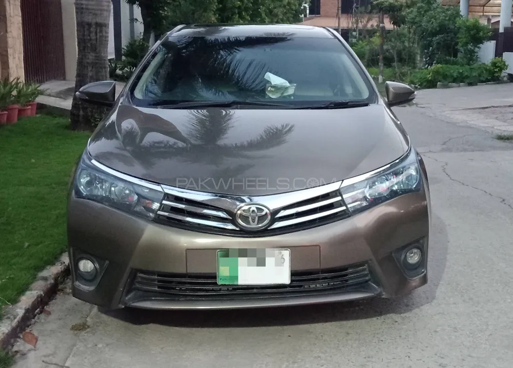 Toyota Corolla 2016 for Sale in Islamabad Image-1
