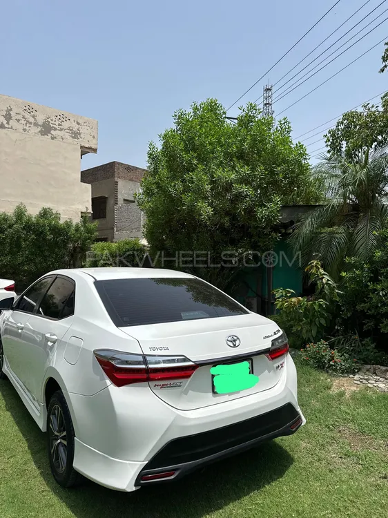Toyota Corolla 2021 for Sale in Faisalabad Image-1