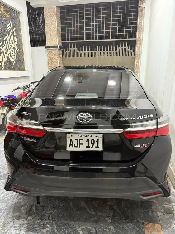 Toyota Corolla 2022 for Sale in Lahore Image-1