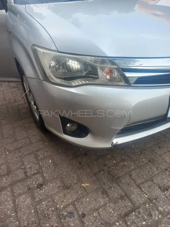 Toyota Corolla Axio 2014 for Sale in Karachi Image-1