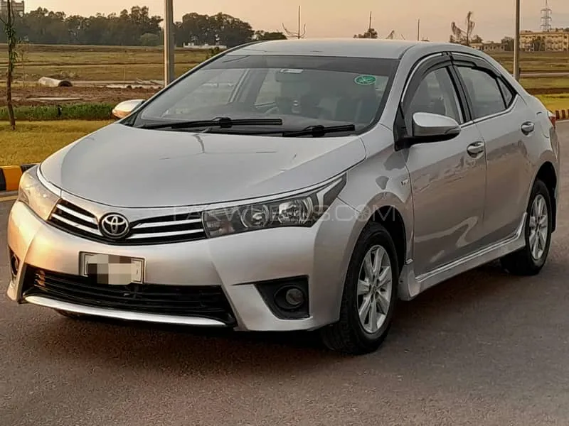 Toyota Corolla 2015 for Sale in Karachi Image-1