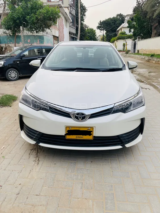 Toyota Corolla 2014 for Sale in Karachi Image-1