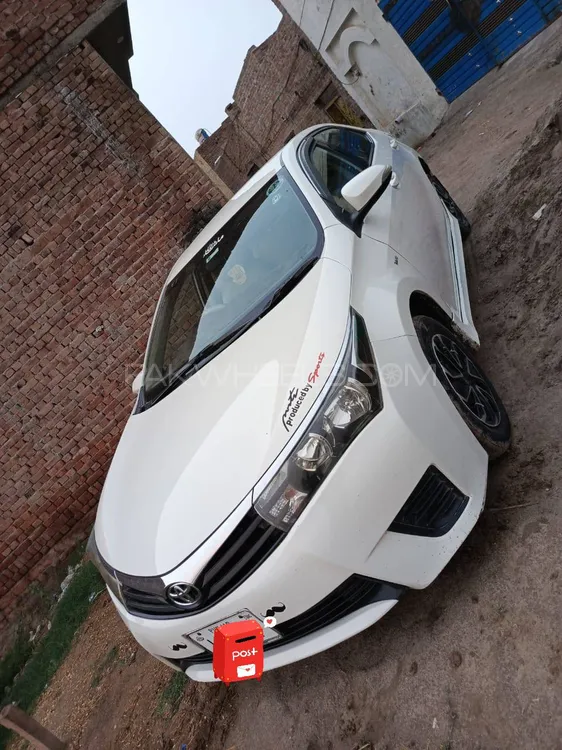 Toyota Corolla 2015 for Sale in Pindi Bhattian Image-1
