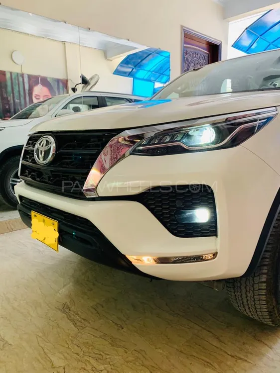 Toyota Fortuner 2022 for Sale in Karachi Image-1