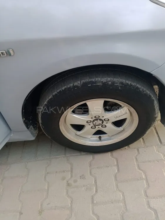 Toyota Prius 2010 for Sale in Lahore Image-1