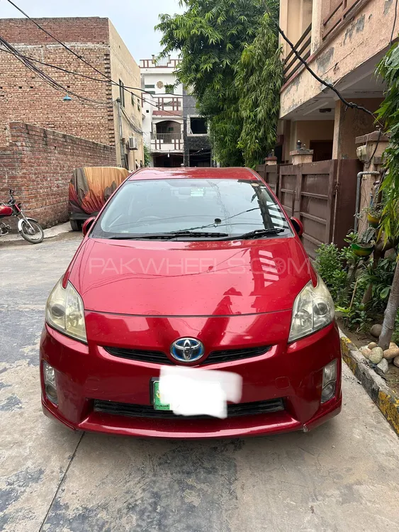 Toyota Prius 2011 for Sale in Lahore Image-1