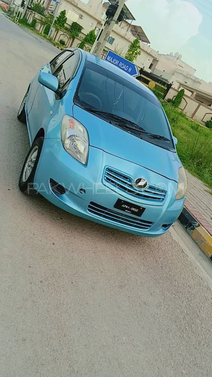 Toyota Vitz 2005 for Sale in Wah cantt Image-1