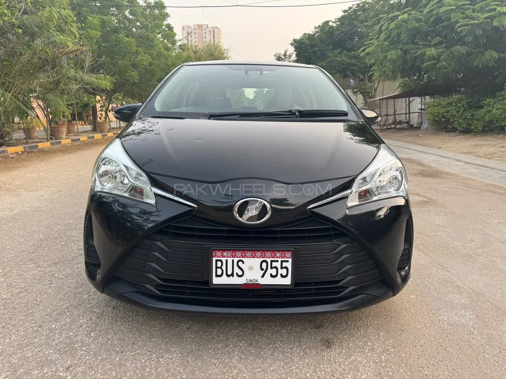 Toyota Vitz 2018 for Sale in Karachi Image-1