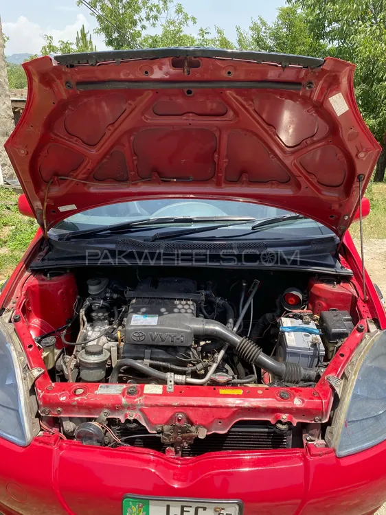 Toyota Vitz 2000 for Sale in Peshawar Image-1