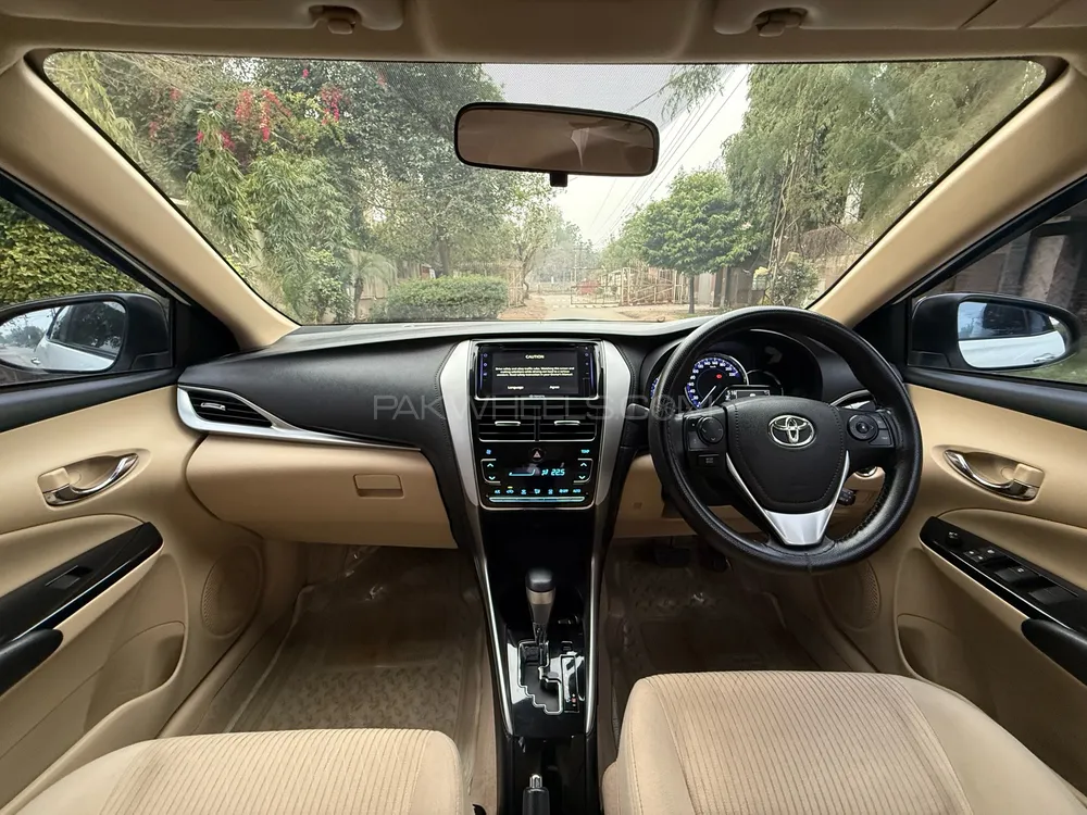 Toyota Yaris Sedan 2021 for Sale in Faisalabad Image-1