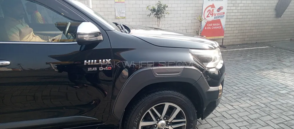 Toyota Hilux 2020 for Sale in Lahore Image-1